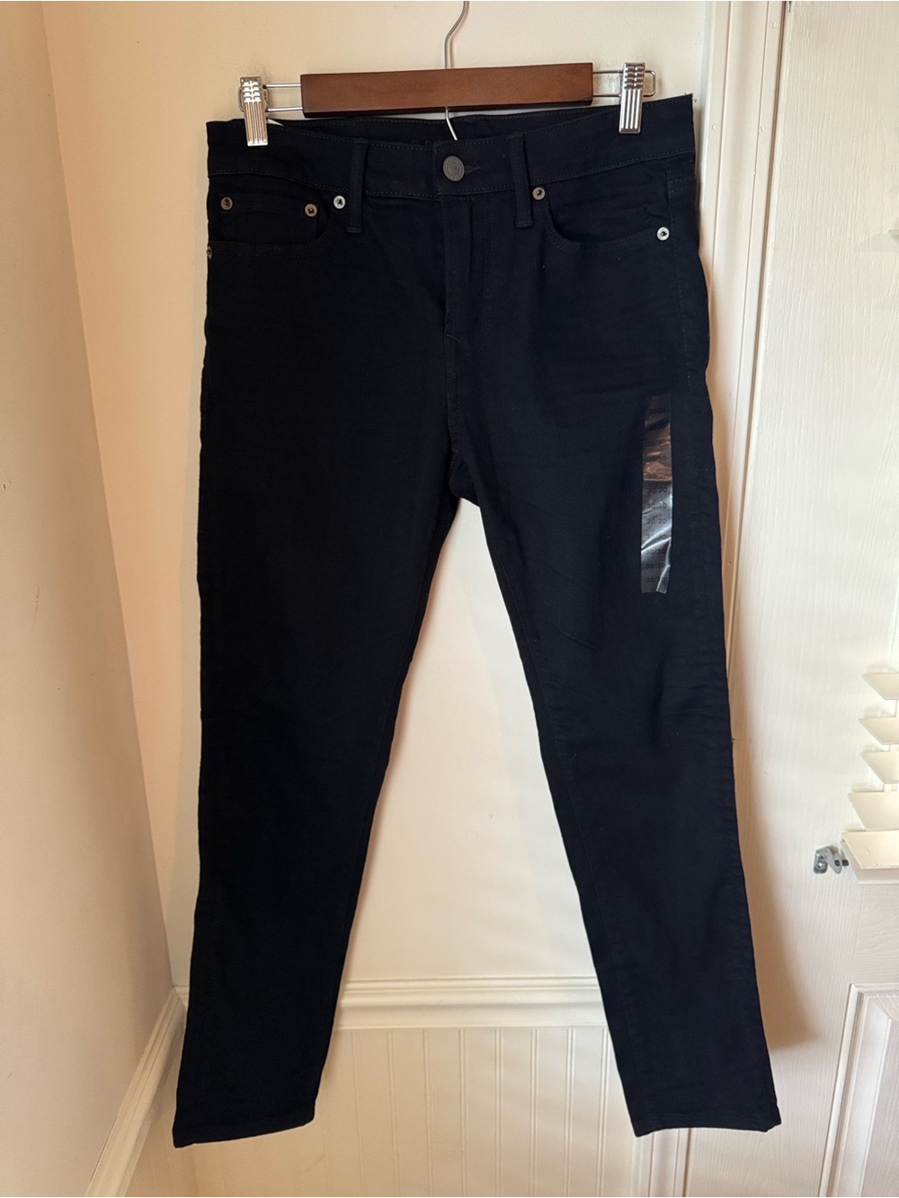 American Eagle Outfitters Airflex + Black Straight Jeans 30x30 NWT